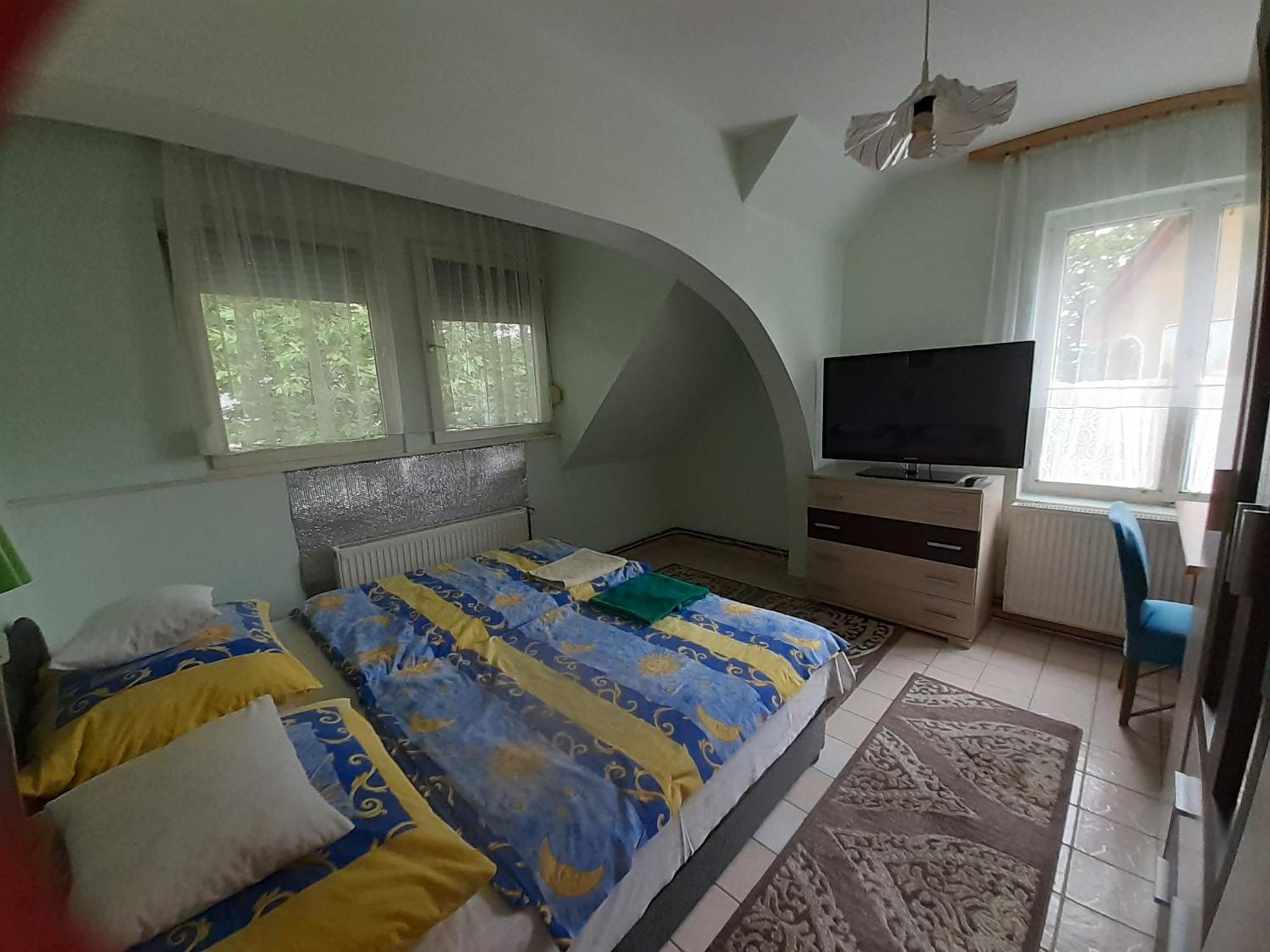 Hotel Prima Piheno Miskolc Esterno foto