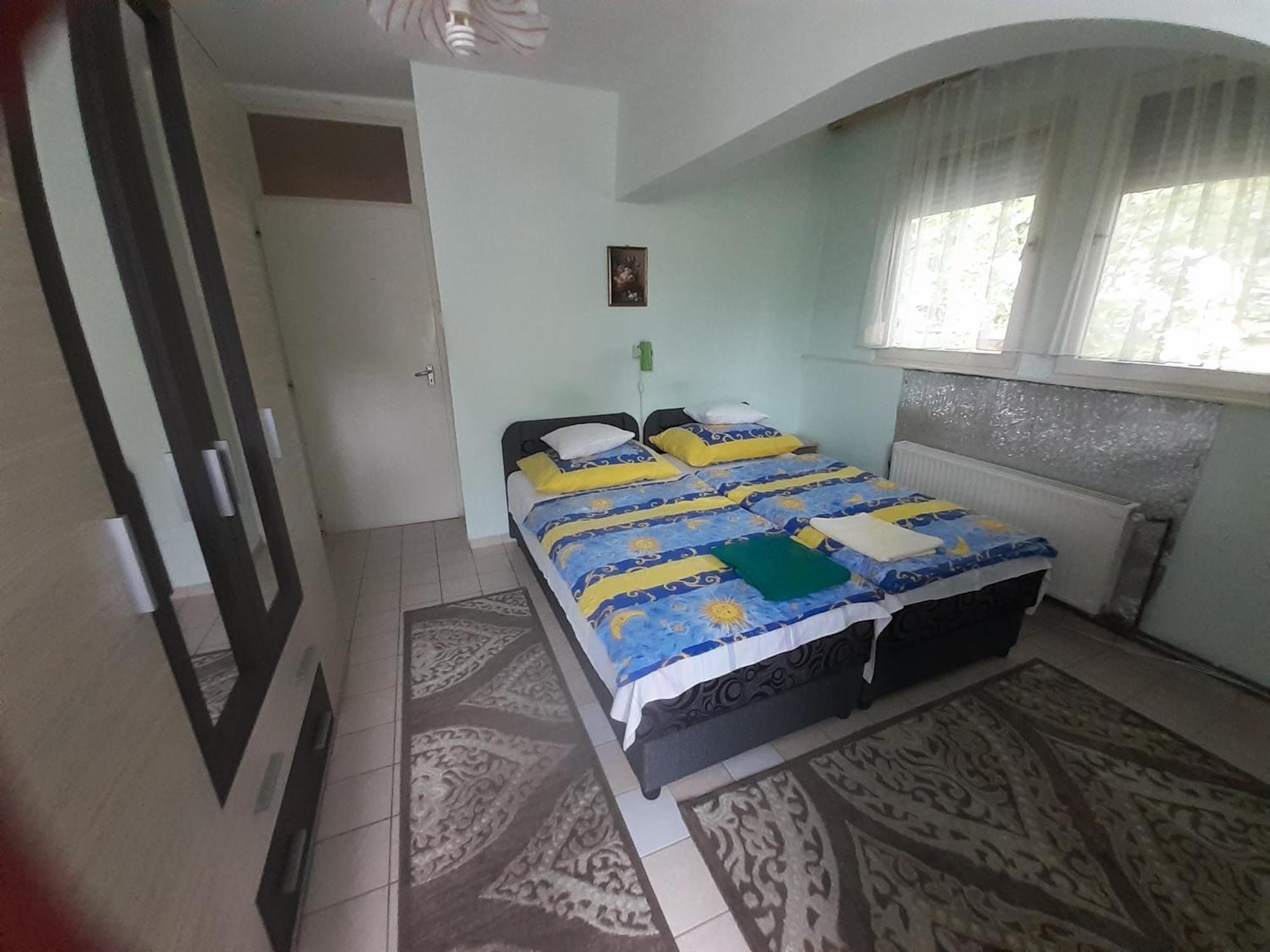 Hotel Prima Piheno Miskolc Esterno foto